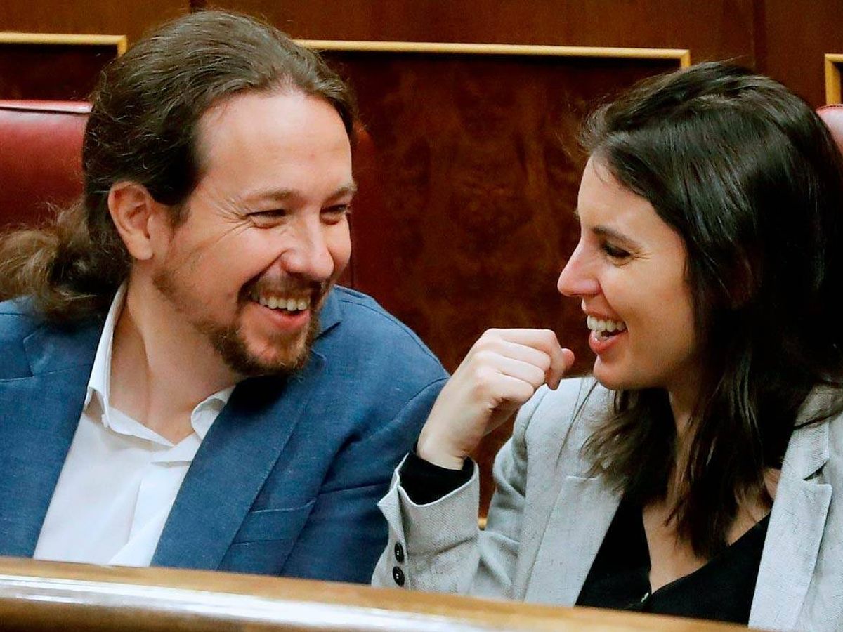 Foto: Pablo Iglesias e Irene Montero, en el Congreso. (EFE)