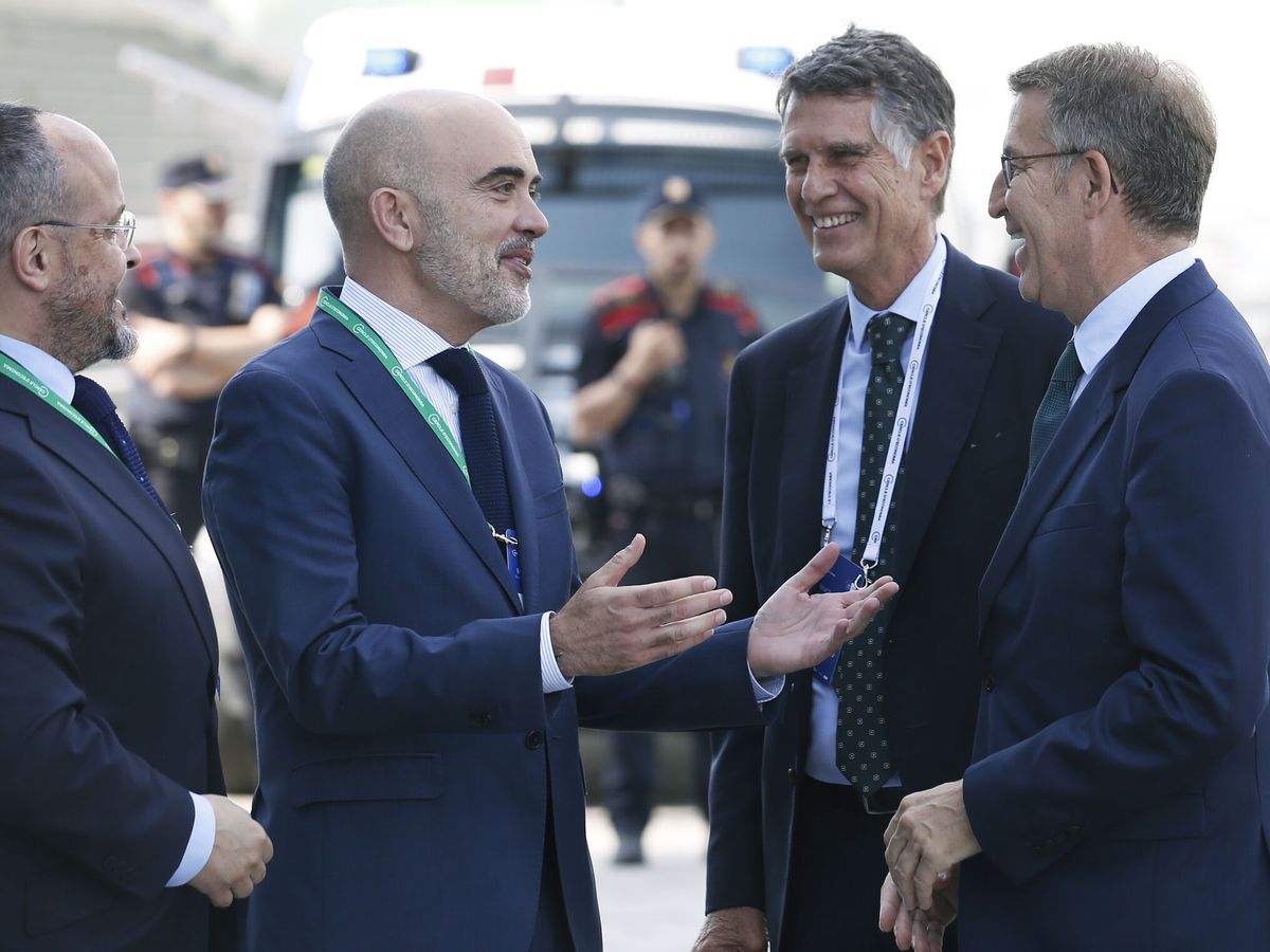 Foto: Jaume Guardiola con el presdiente del PP Alberto Núñez Feijóo (EFE.–)