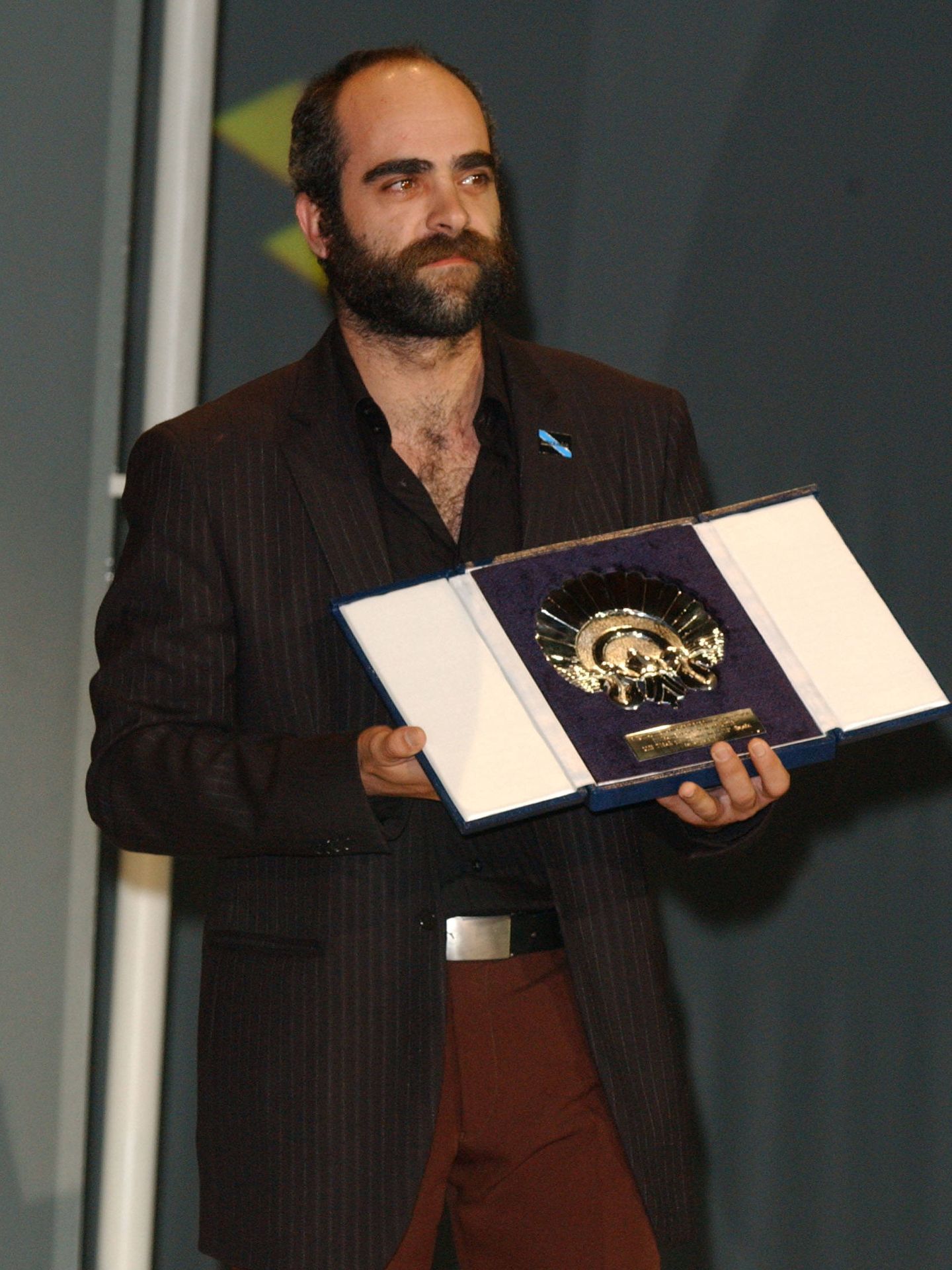  El actor, con la Concha de Plata en 2003. (Getty)