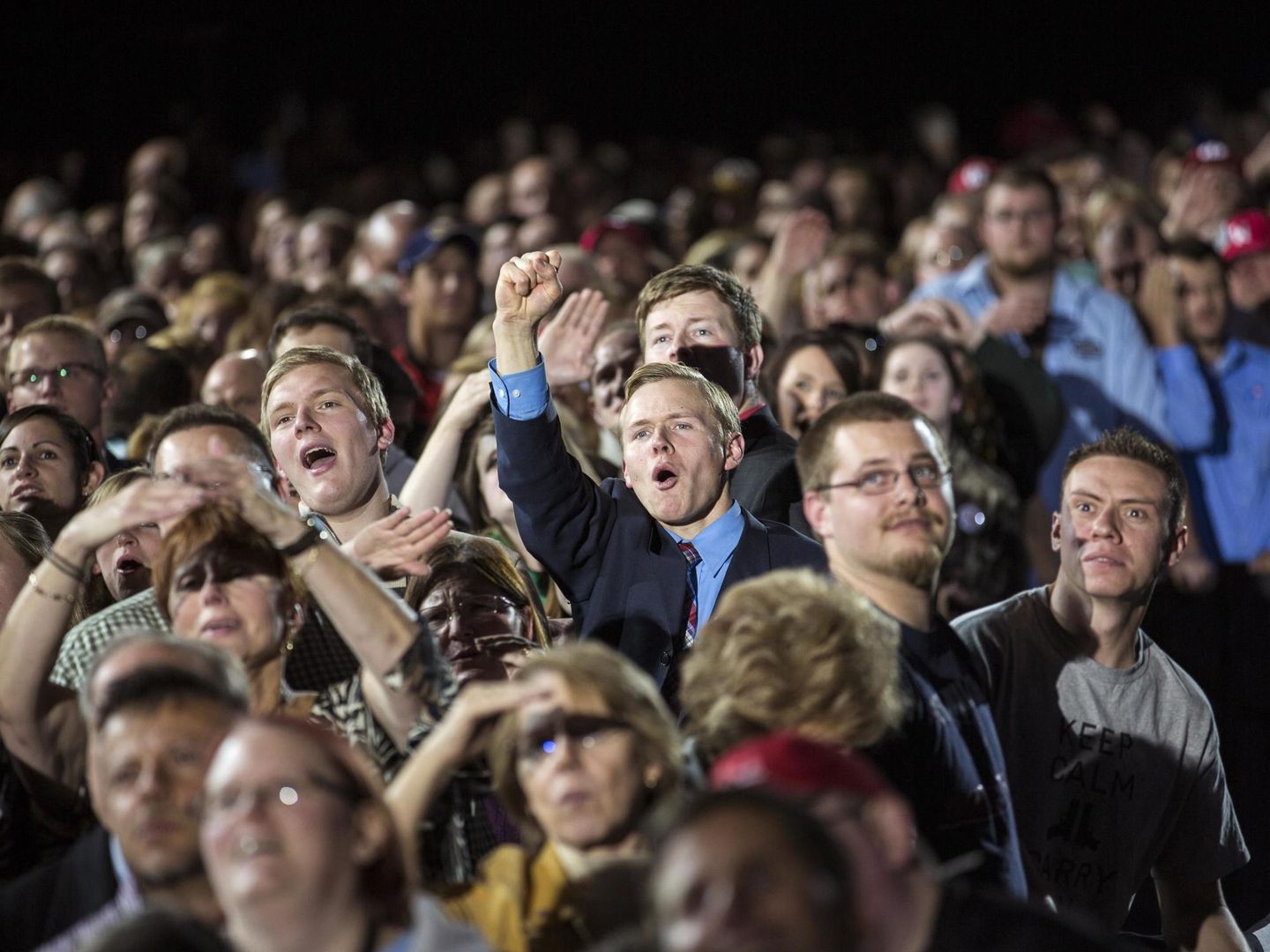 Simpatizantes del gobernador republicano Scott Walker celebran la victoria en Milwaukee, Wisconsin (Reuters).