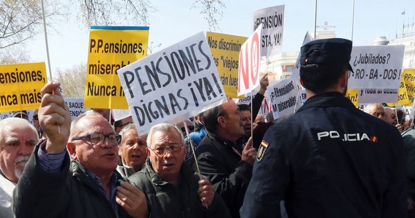 Foto: Manifestación de pensionistas en Madrid. (EFE)
