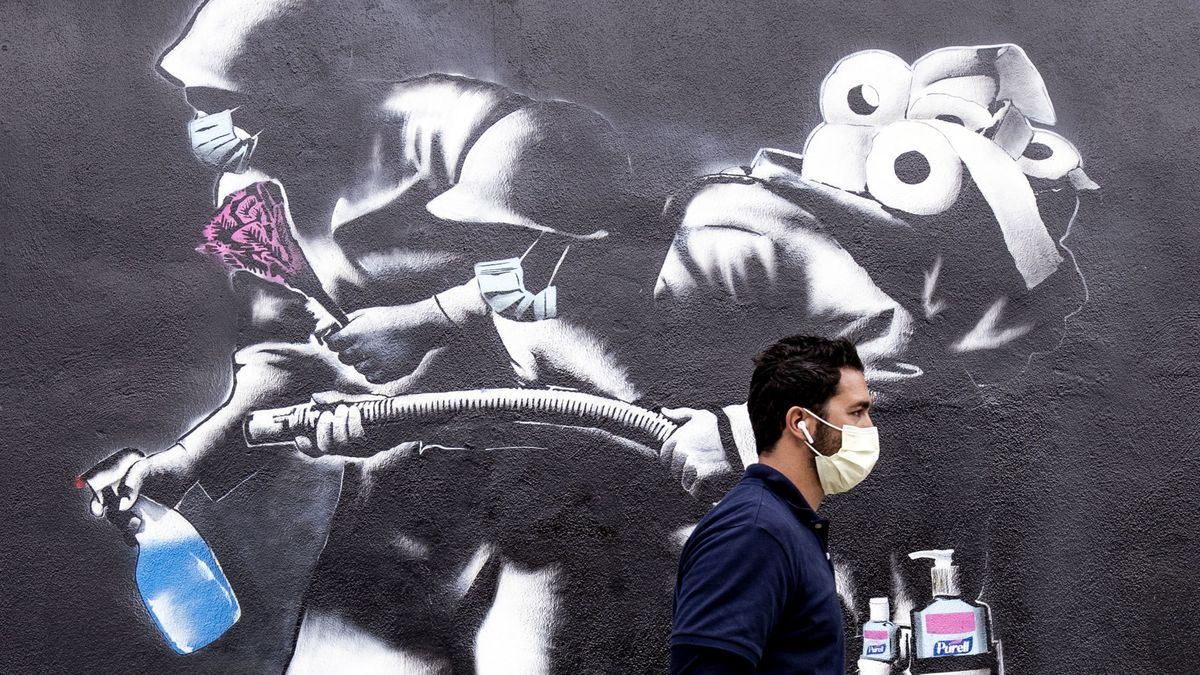Los Ángeles ordena cubrirse la cara a los ciudadanos para evitar la expansión de virus