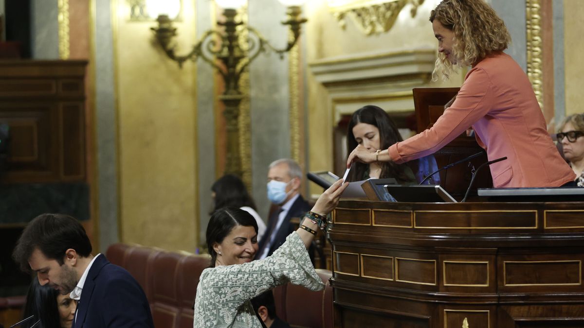 Olona acusa a Batet de "prostituir" y "secuestrar" el Congreso de los Diputados