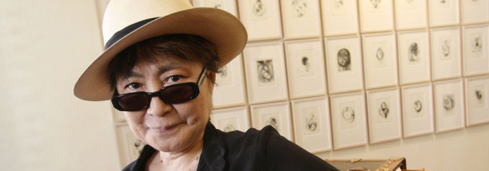 Foto: Una diseñadora neoyorquina acusa a Yoko Ono de copiar sus diseños