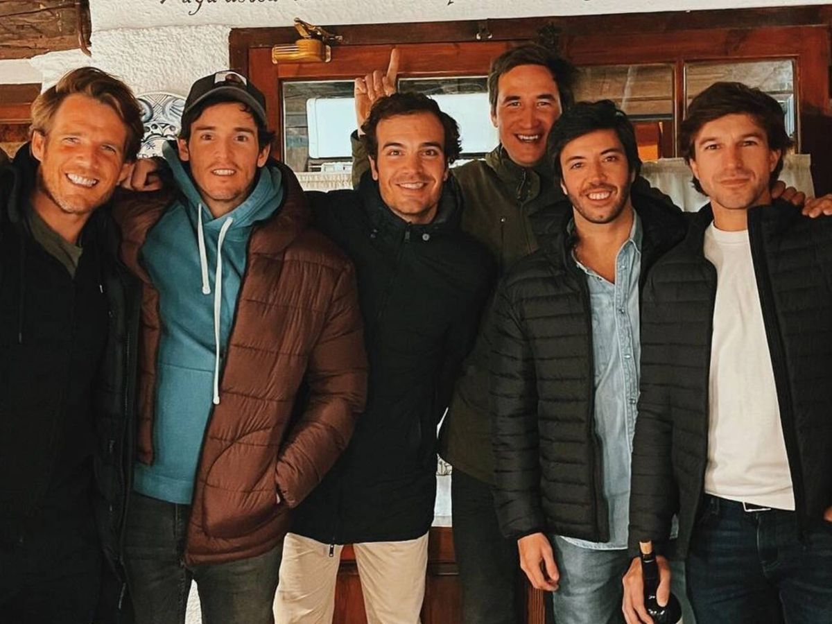Foto: Íñigo Onieva, en un reciente viaje a la nieve con varios amigos. (Instagram/@ionieva)