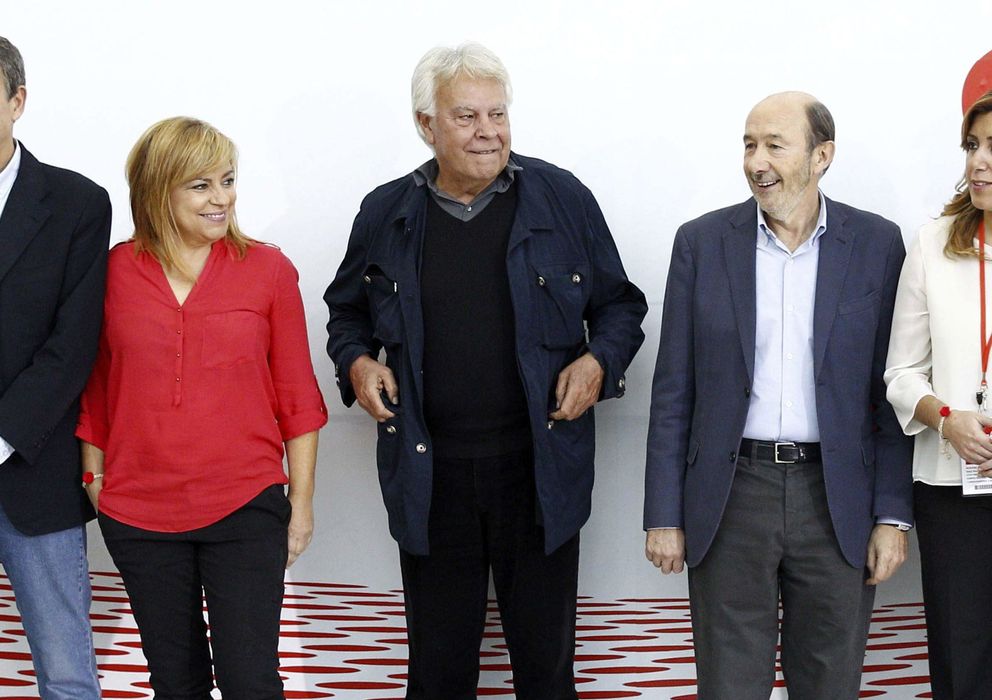 Foto: Zapatero, Valenciano, González, Rubalcaba y Diaz. (Efe)
