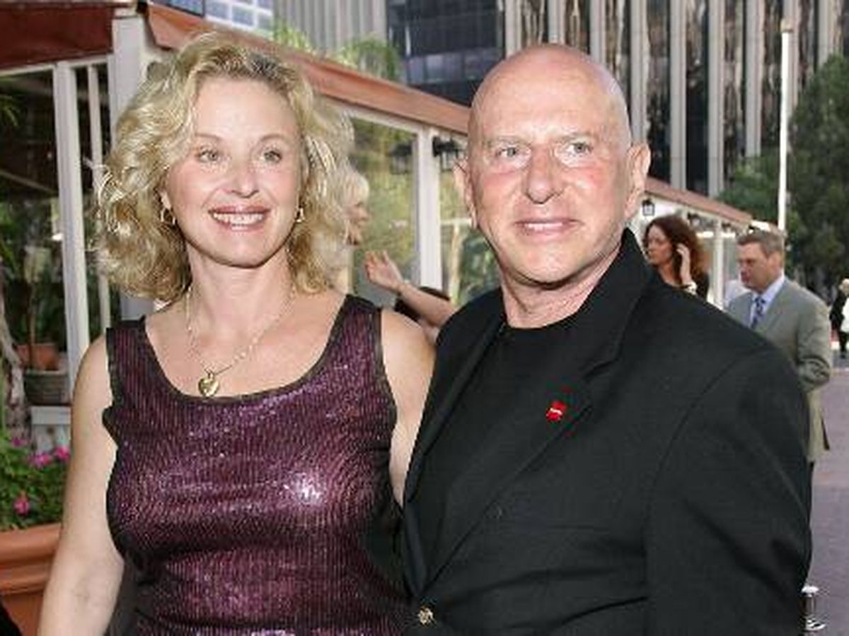 Foto: Mark Fleischman y su esposa Mimi, en una imagen de archivo. (Getty)