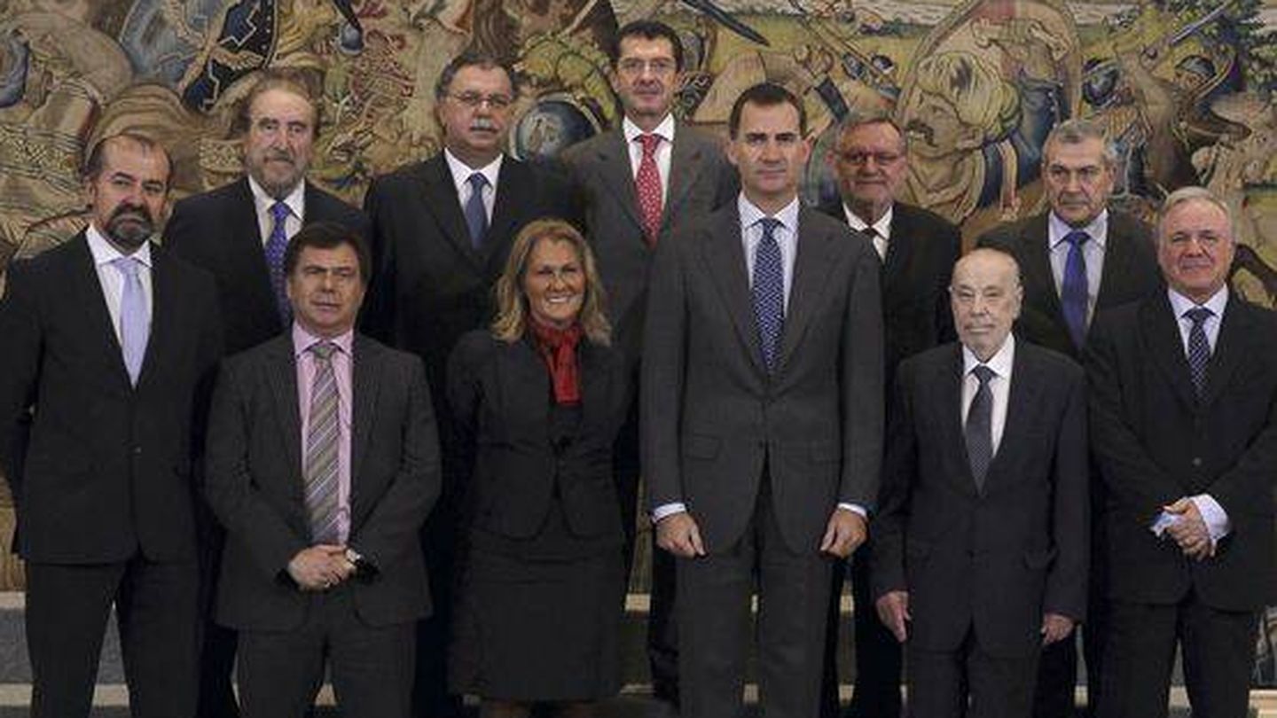 Miembros de la Fundación Eduardo Torroja, con el Príncipe de Asturias en 2014. (EFE)