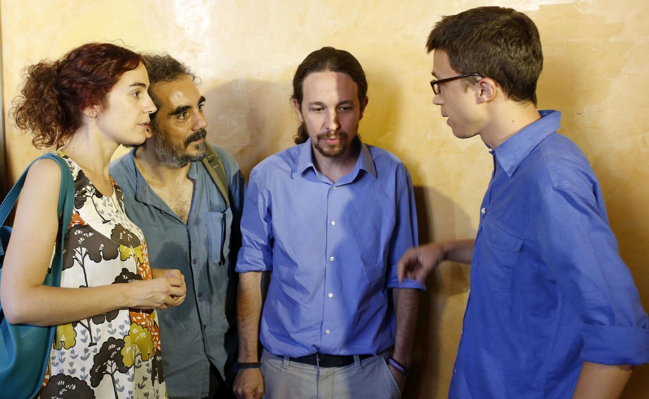 Viejo charla con Errejón, Ubasart e Iglesias en un acto de Podemos Cataluña (EFE)