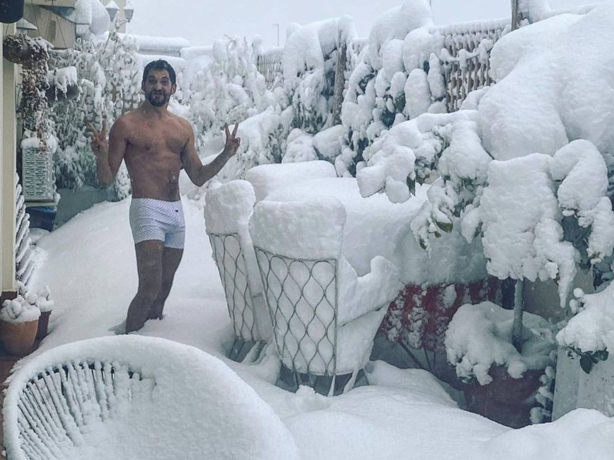 Foto: Paco León no le teme al frío. (Instagram @pacoleon)