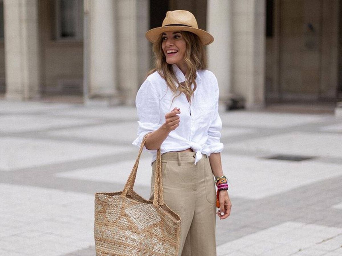 Foto: La influencer Edurne Alba con un look compuesto de camisa blanca. (Instagram @rebelattitude)