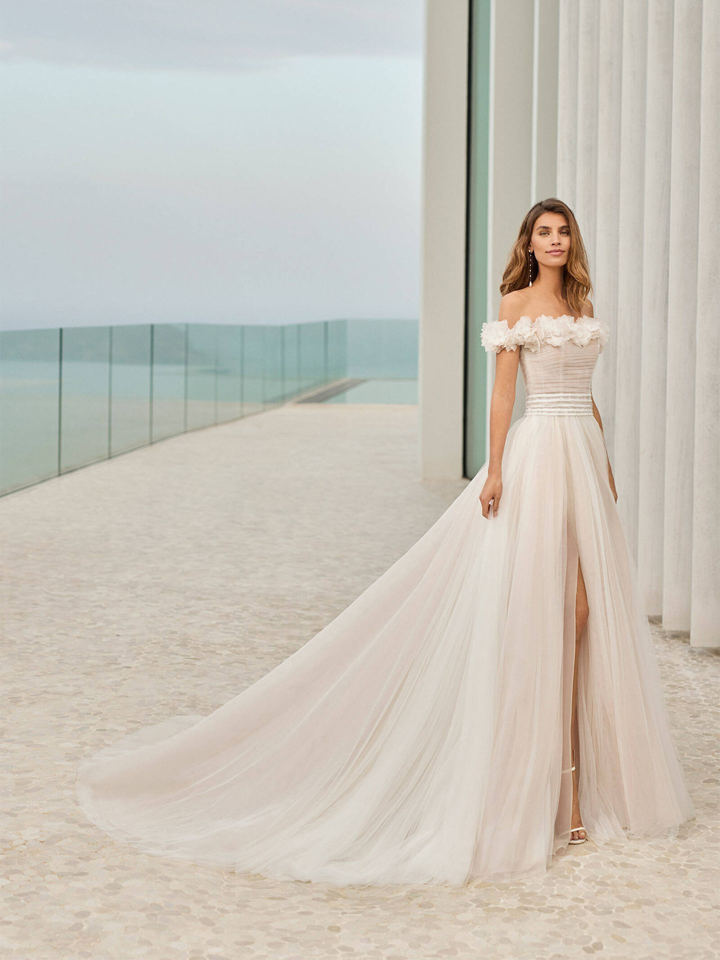 Vestido de novia de la colección 2022 de Rosa Clará. (Cortesía)