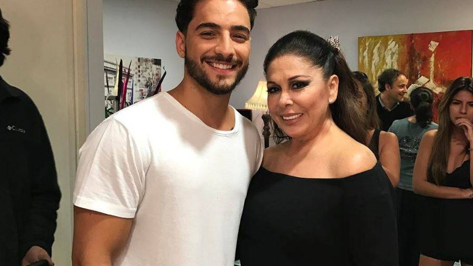 Foto: Maluma junto a Isabel Pantoja en una imagen de Instagram 