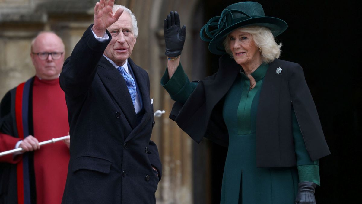 El Domingo de Pascua de Carlos III y su familia: sonrisas, color verde esperanza y grandes ausencias