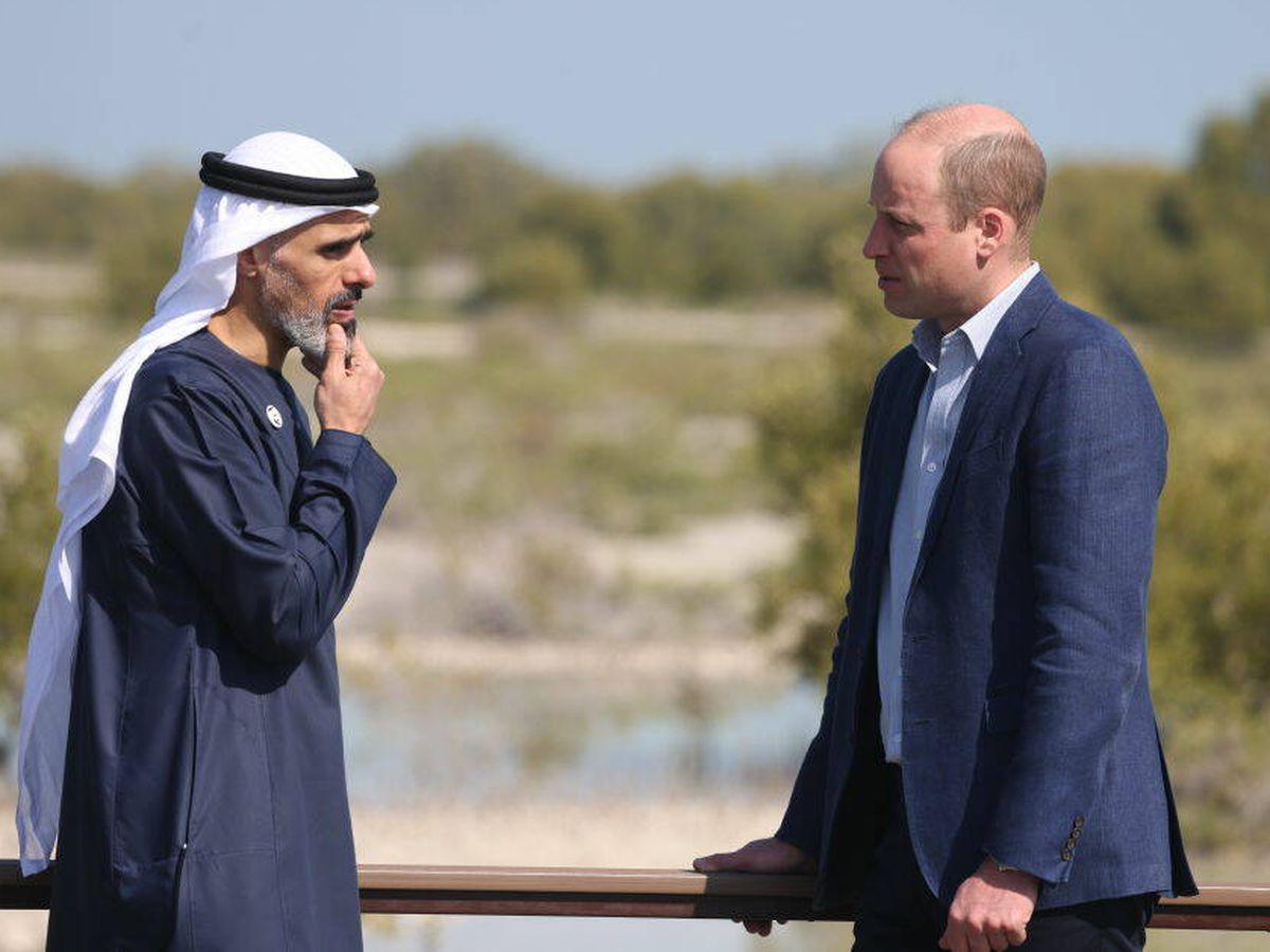 Foto:  El príncipe Jaled, junto al príncipe de Gales. (Getty)