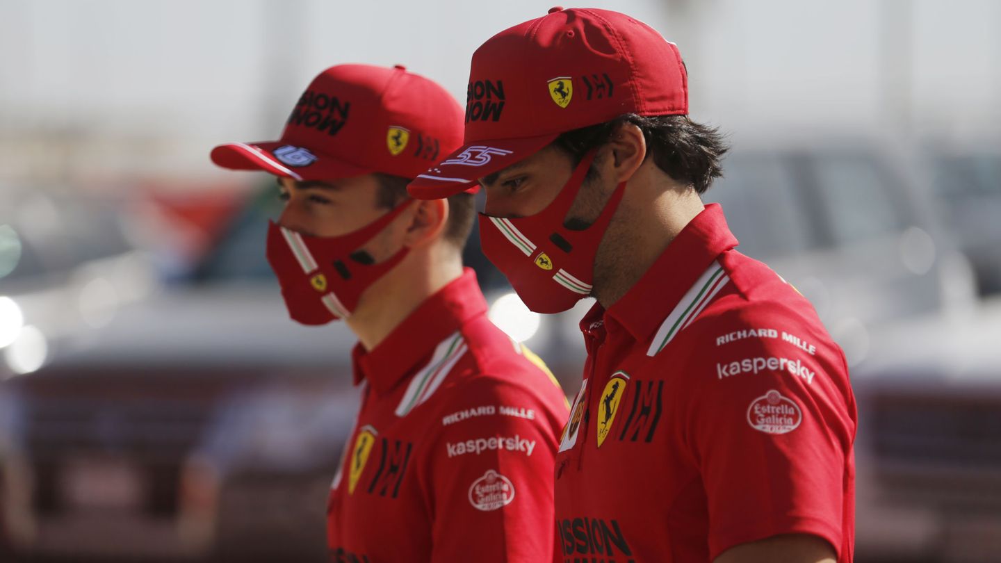 Sainz y Leclerc juntos. (Reuters)
