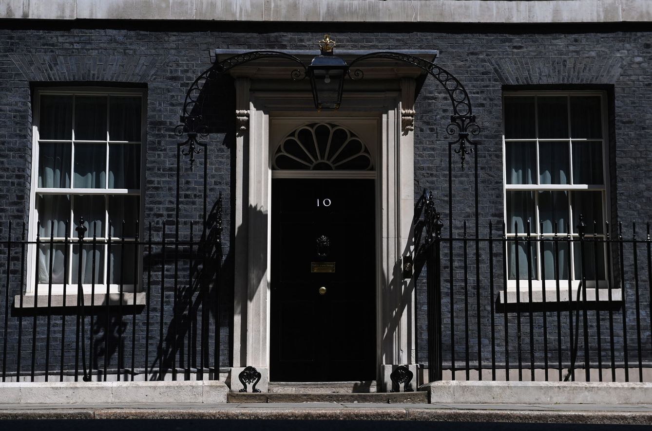 La entrada del número 10 Downing Street. (EFE/Neil Hall)