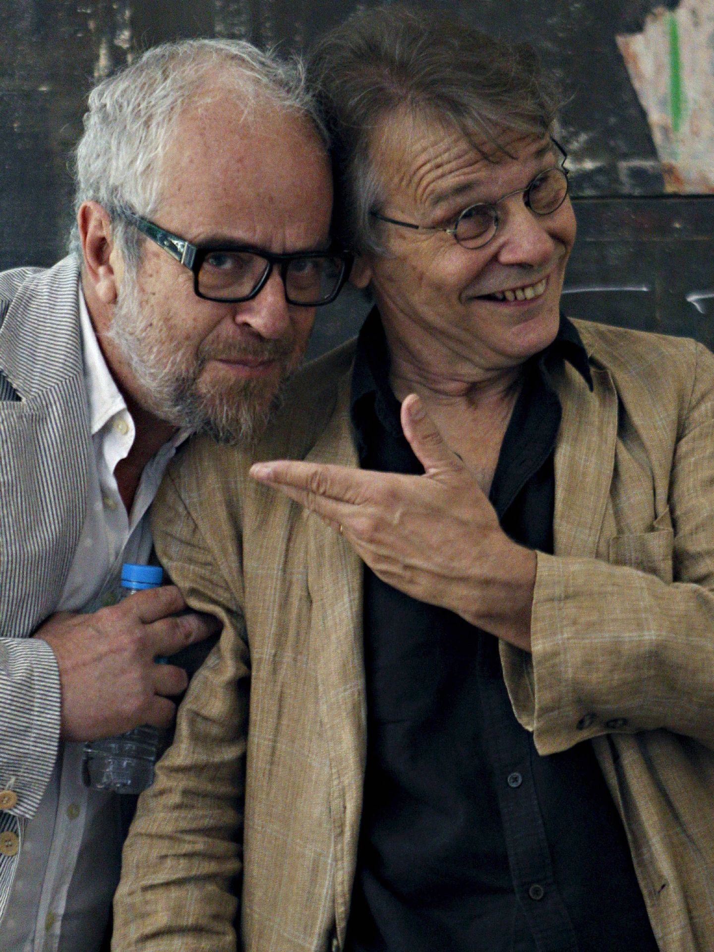Claudio López de Lamadrid, con el escritor francés Daniel Pennac. (EFE)