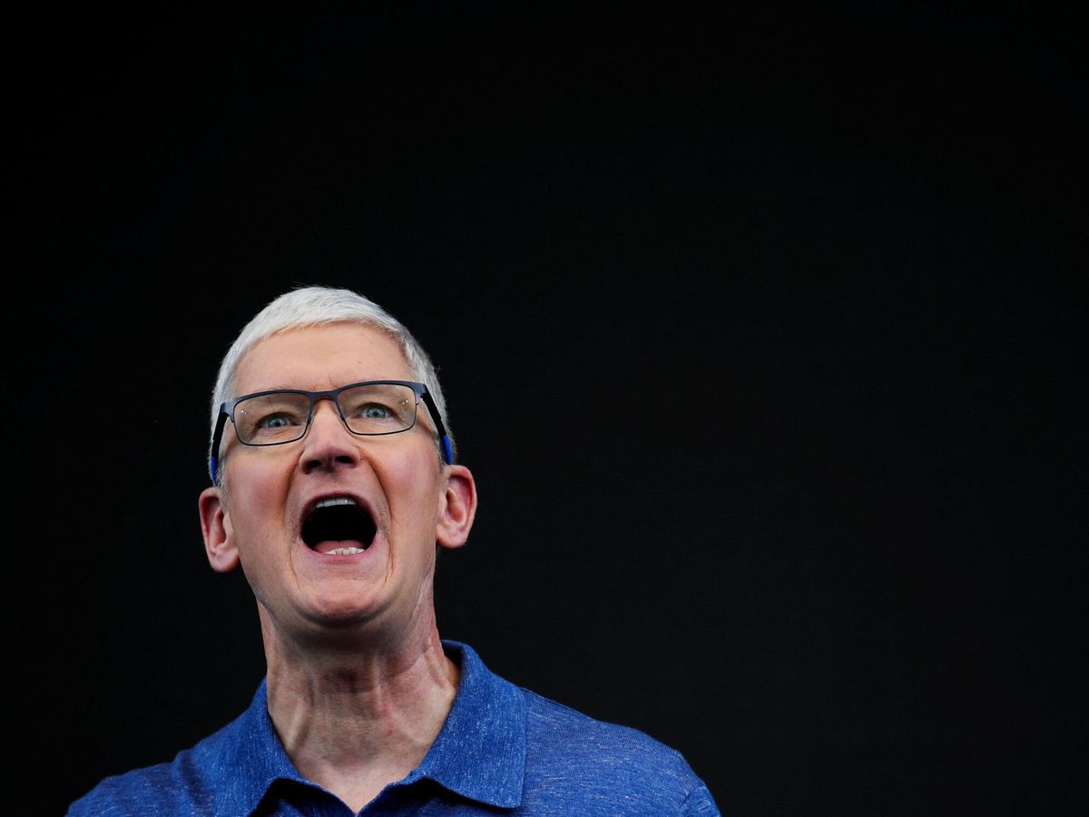 Foto: Tim Cook, CEO de Apple, en la 2024 Apple Worldwide Developers Conference (Reuters / Carlos Barria)