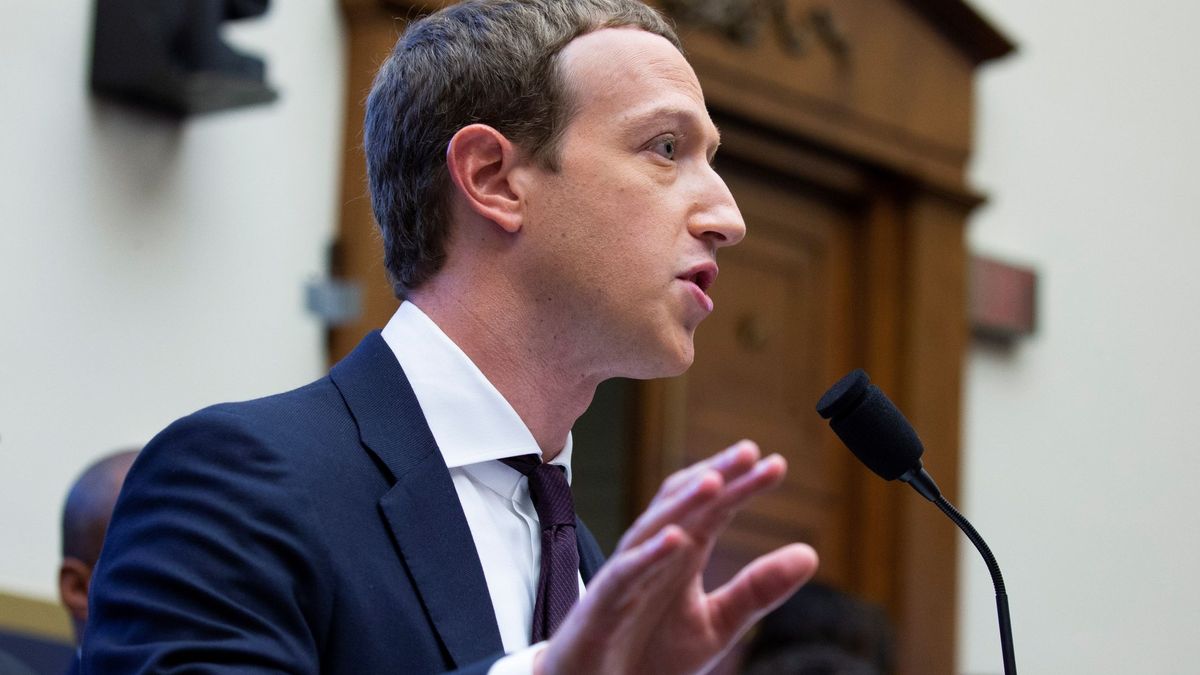 Zuckerberg apela al patriotismo por libra: "China se mueve con rapidez"