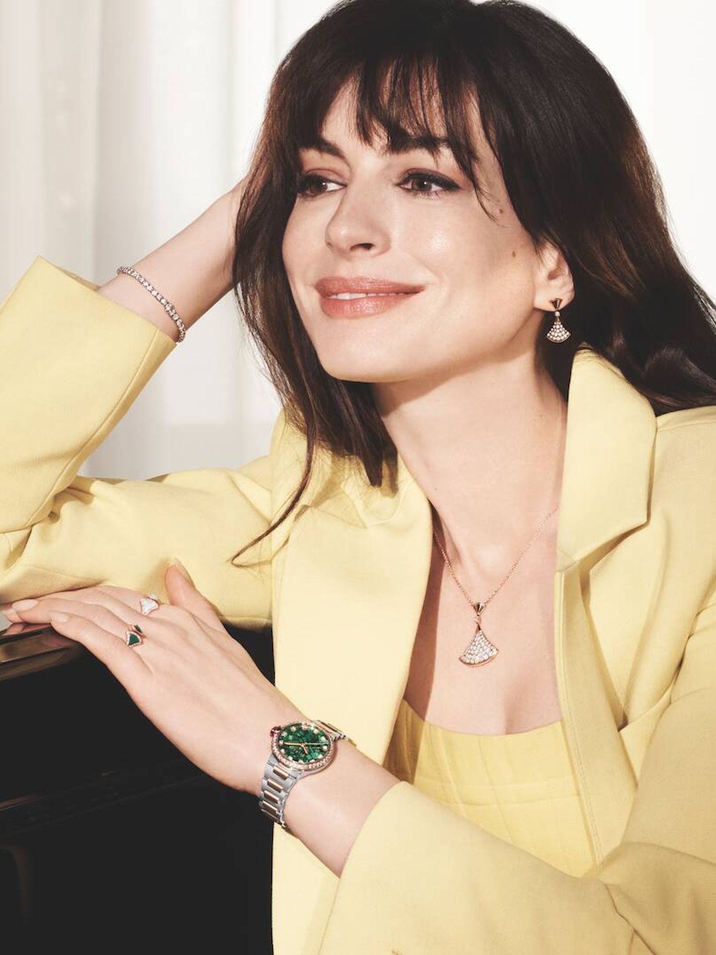 Anne Hathaway, enamorada de su Bulgari Lvcea. (Cortesía)