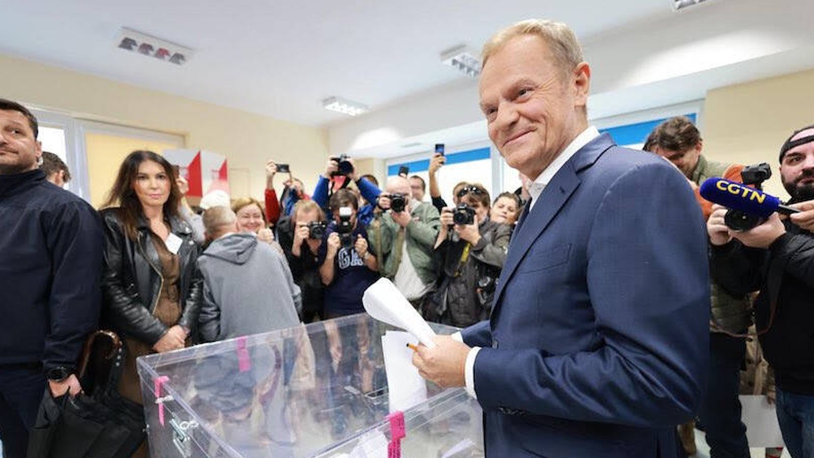La coalición opositora de Donald Tusk ganó las elecciones polacas. (Twitter)