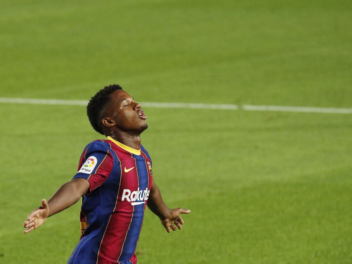 Foto: Ansu Fati celebra un gol contra el Villarreal. (Reuters)