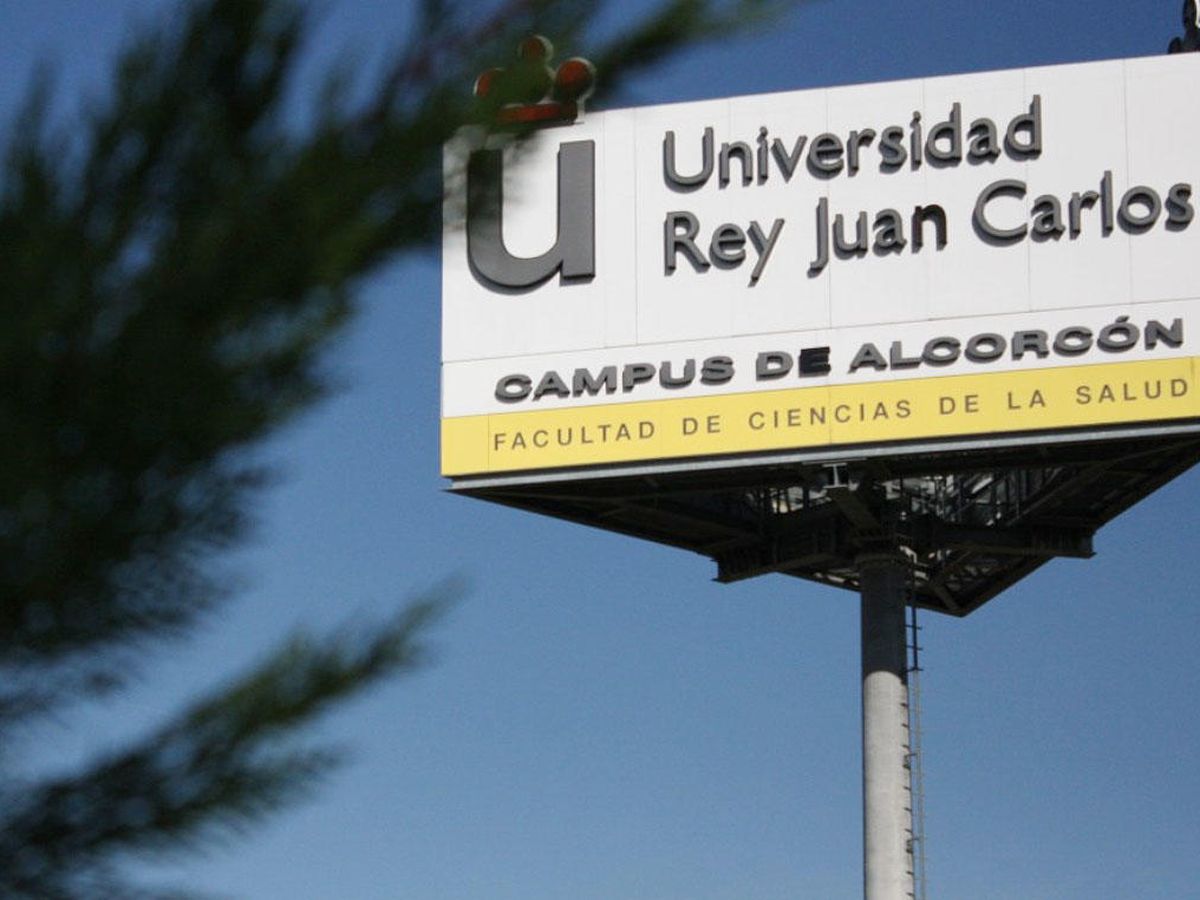 Foto: Cartel de entrada al campus de Alcorcón de la Universidad Rey Juan Carlos. (Google)