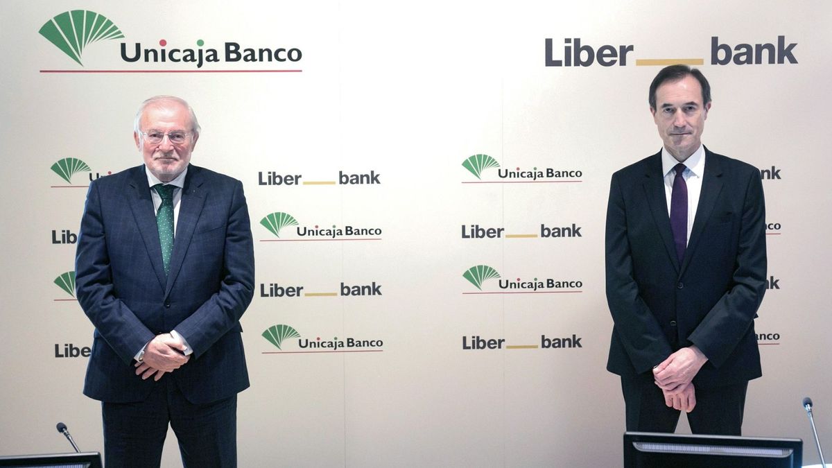 Unicaja y Liberbank convocan sus juntas el 31 de marzo para dar 'luz verde' a su fusión