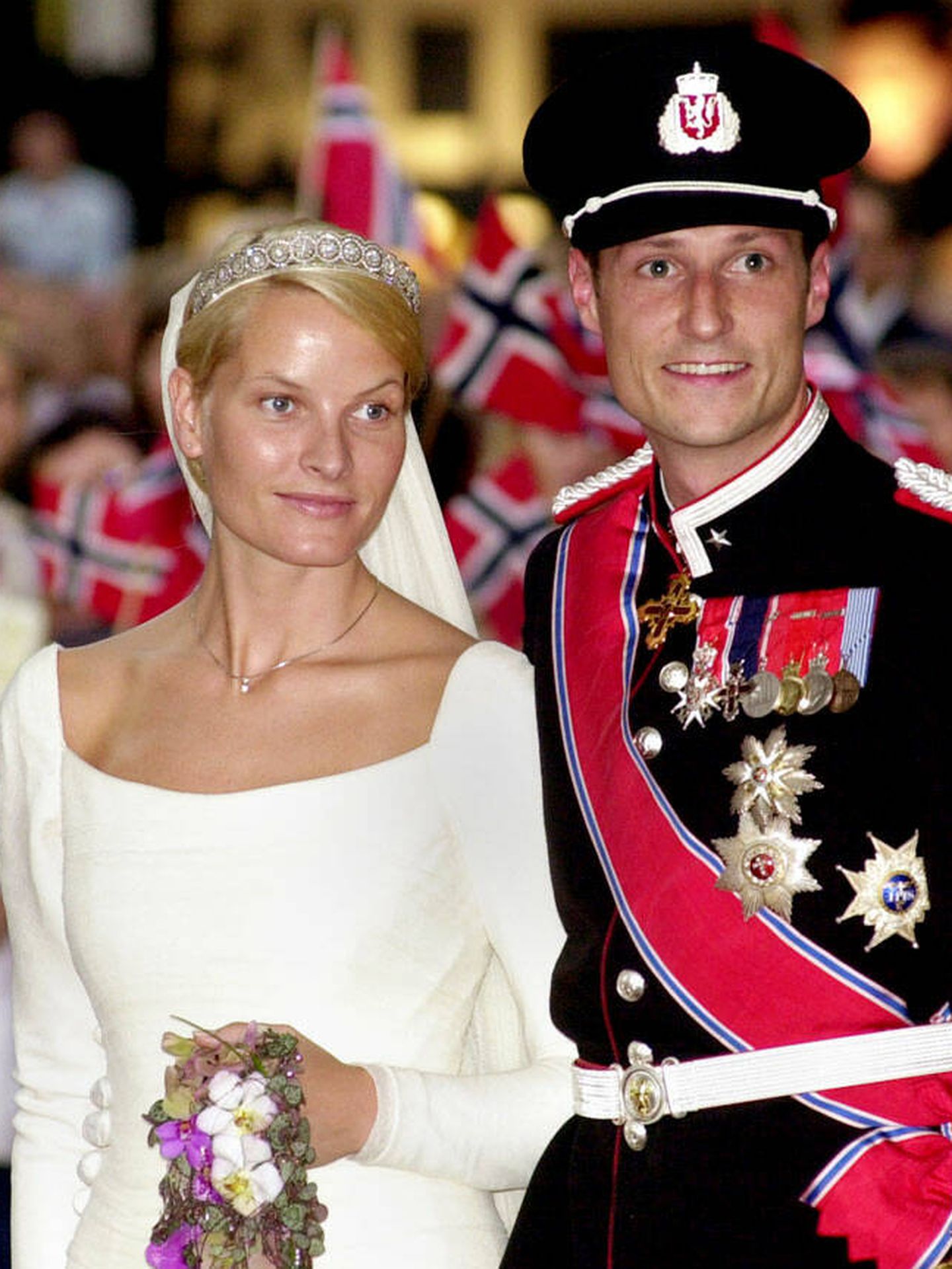 Mette-Marit y Haakon de Noruega, el día de su boda. (Getty)