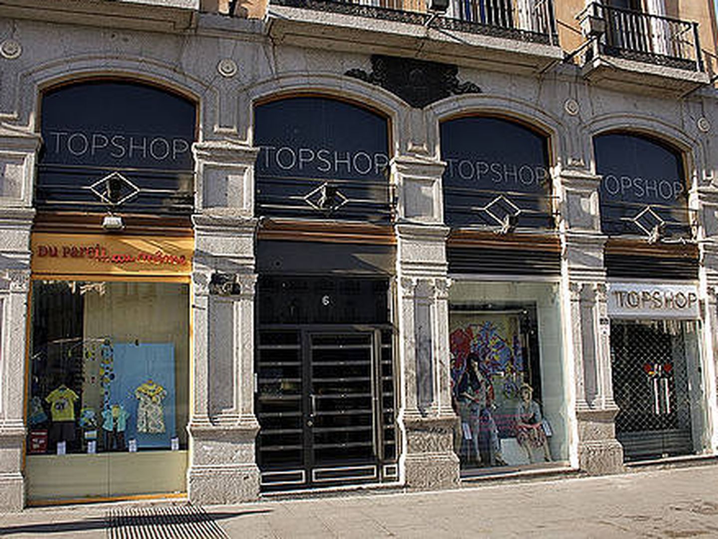 Topshop contaba con una tienda de varios pisos en la Puerta del Sol (Madrid).