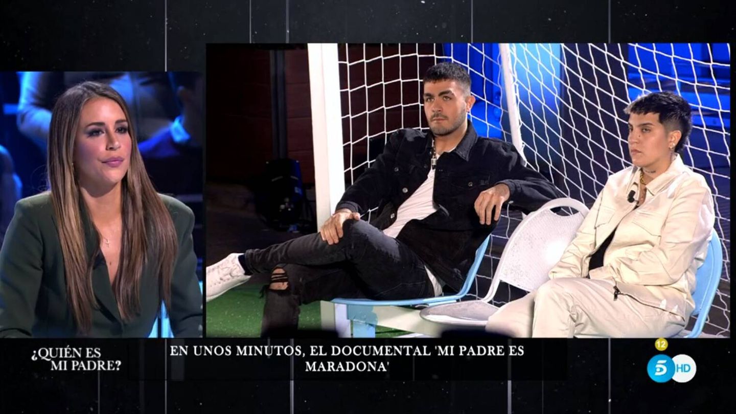 Cristina Porta y los supuestos hijos de Diego Maradona. (Mediaset)