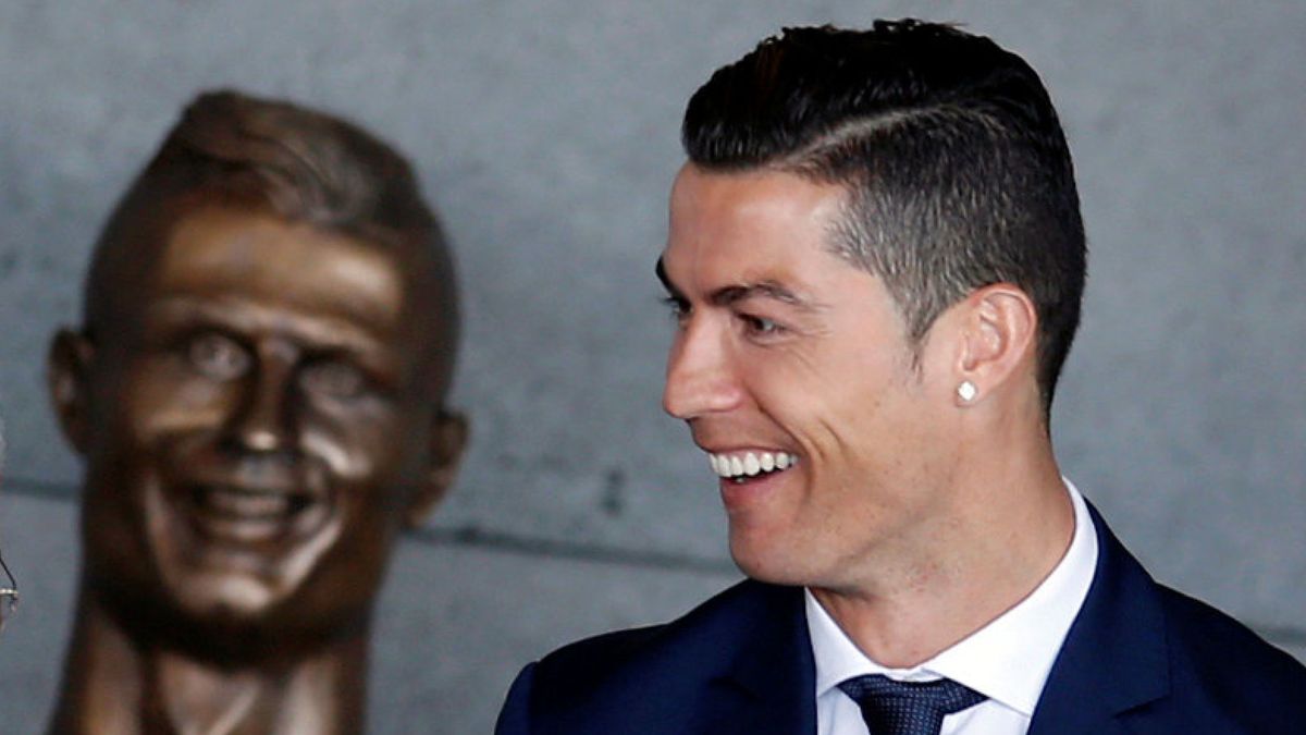 El busto de Cristiano Ronaldo en Madeira inunda de memes las redes