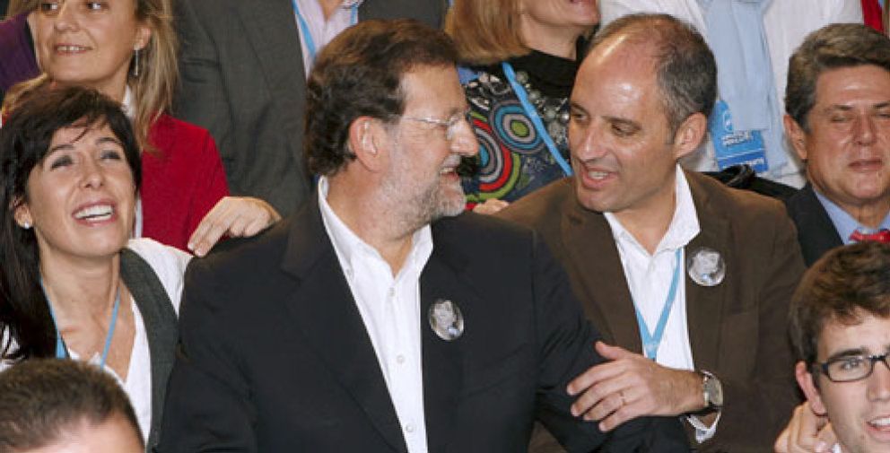 Foto: Rajoy asegura que Camps va a ser el candidato del PP "diga la Justicia lo que quiera" el día 12