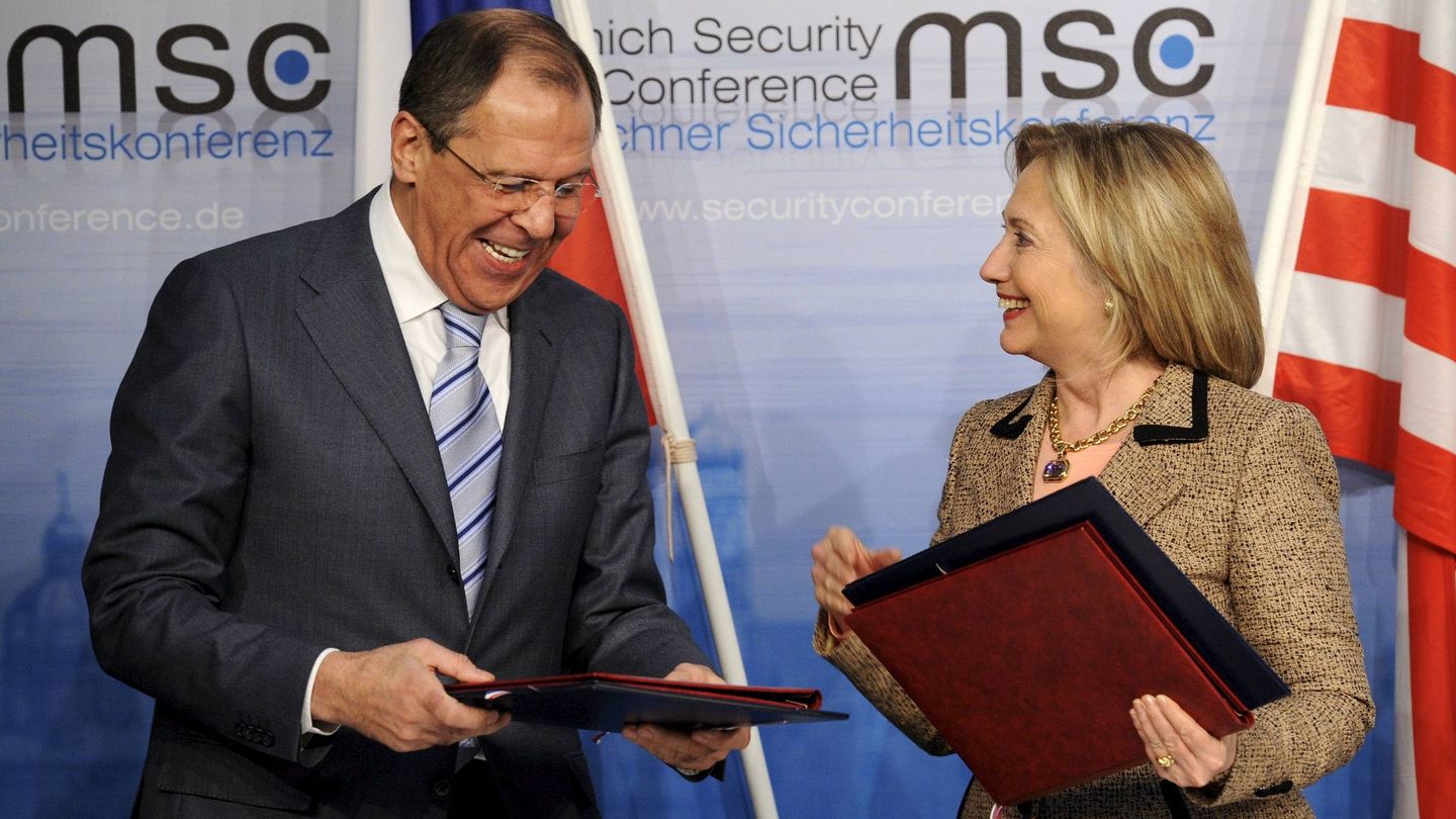 Firma de Rusia y EEUU del tratado de Start III en 2011. (Efe)