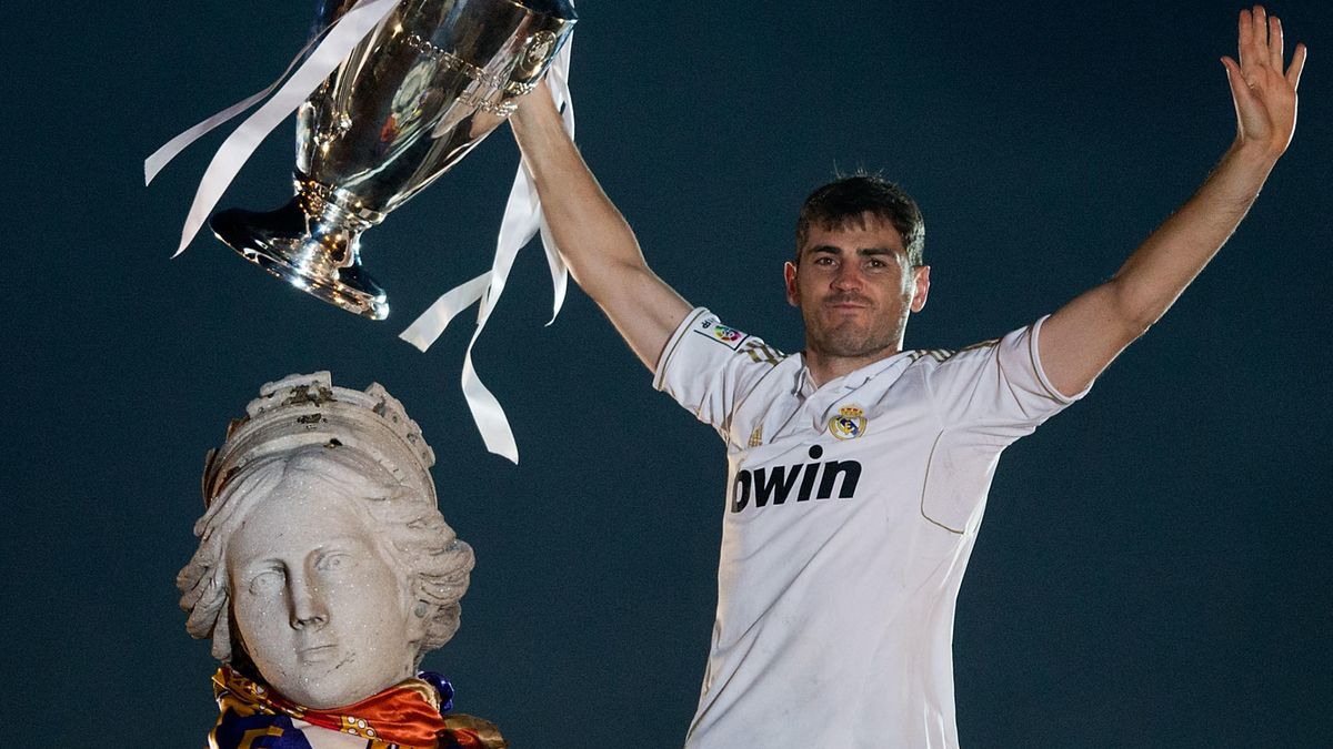 Casillas: soy leyenda (ni topo ni Santo)