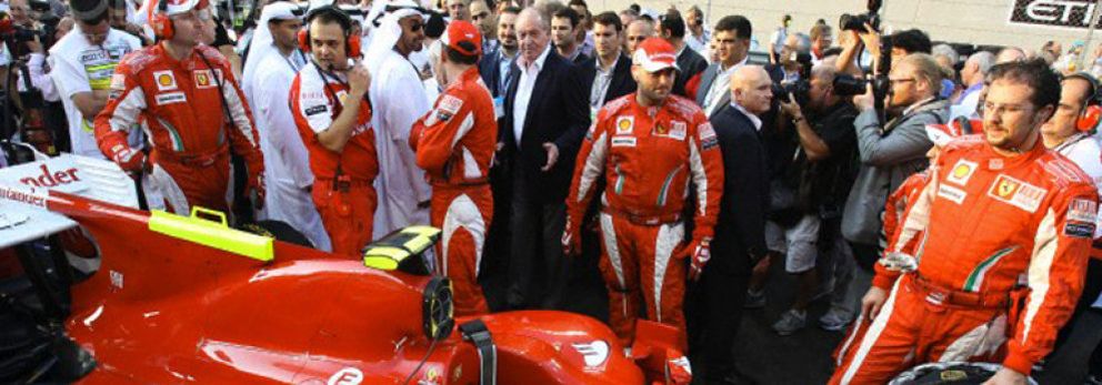 Foto: El jeque de Emiratos Árabes le regala al Rey dos Ferrari valorados en 500.000€