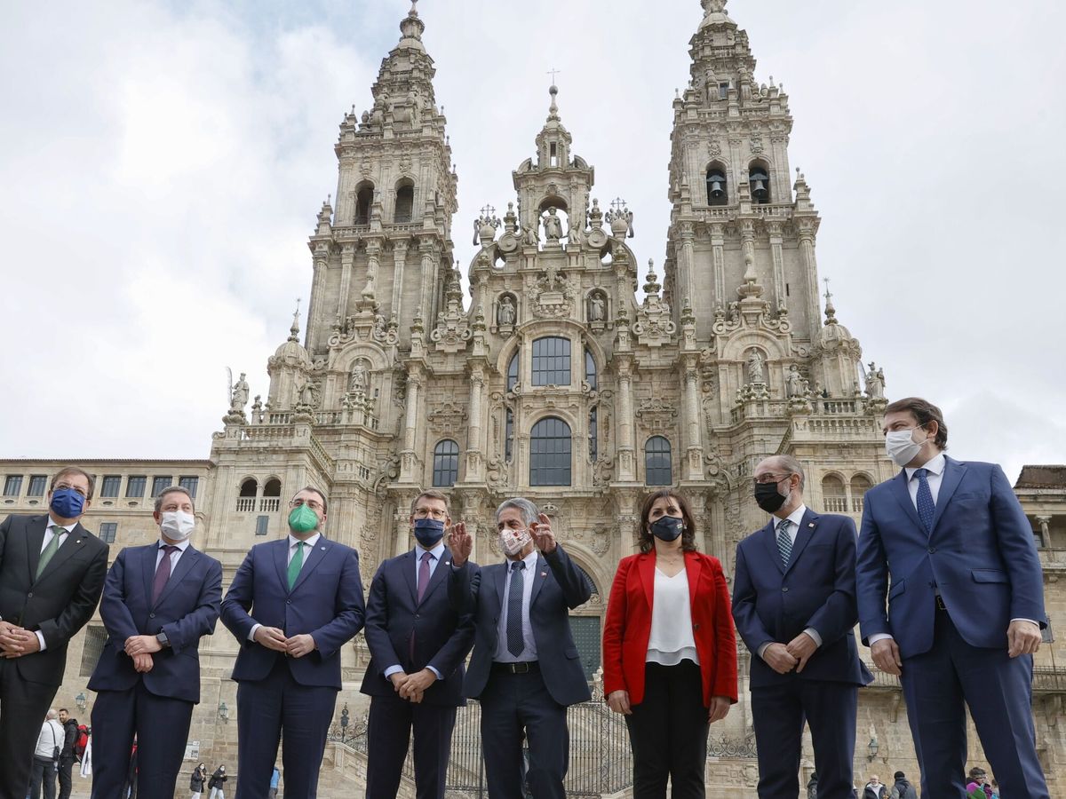 Foto: Los presidentes de la España despoblada se reúnen en Santiago de Compostela. (EFE/Lavandeira Jr)