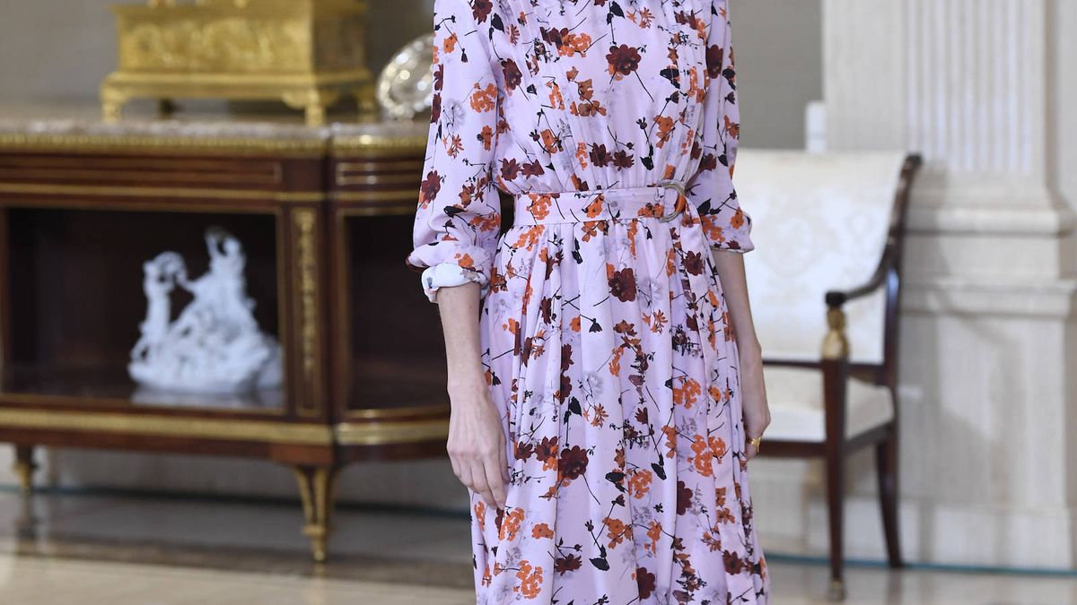 La reina Letizia reafirma su romance con los Tous con su último look