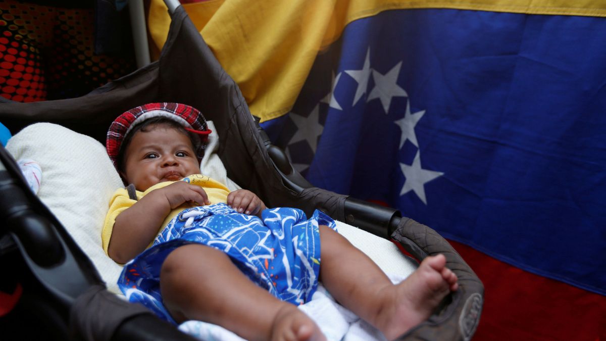 Colombia paga sus "deudas": miles de niños venezolanos obtendrán la nacionalidad
