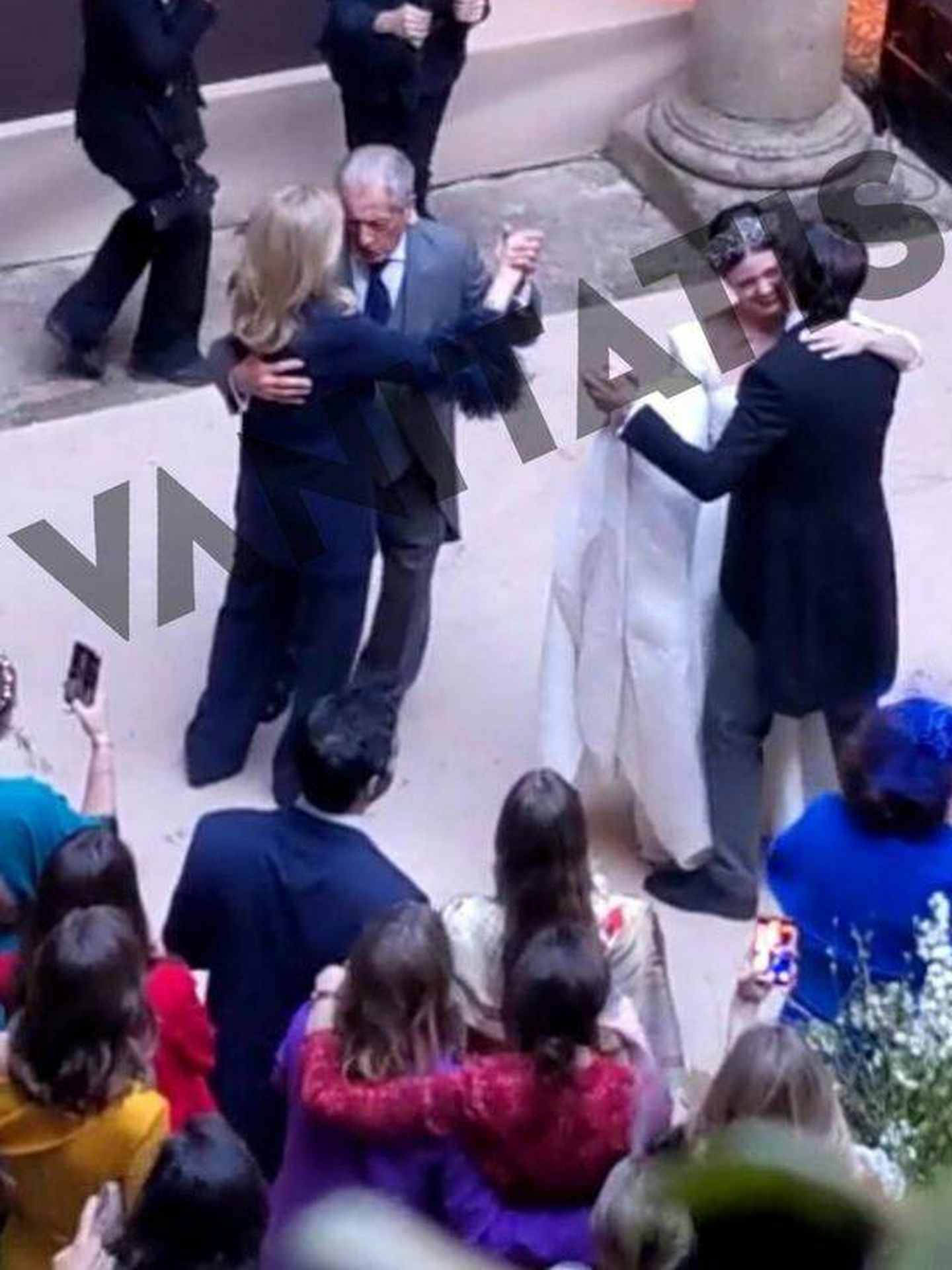 El baile de Marta Chávarri y Philippe Junot en la boda de Isabelle Junot. (Vanitatis)