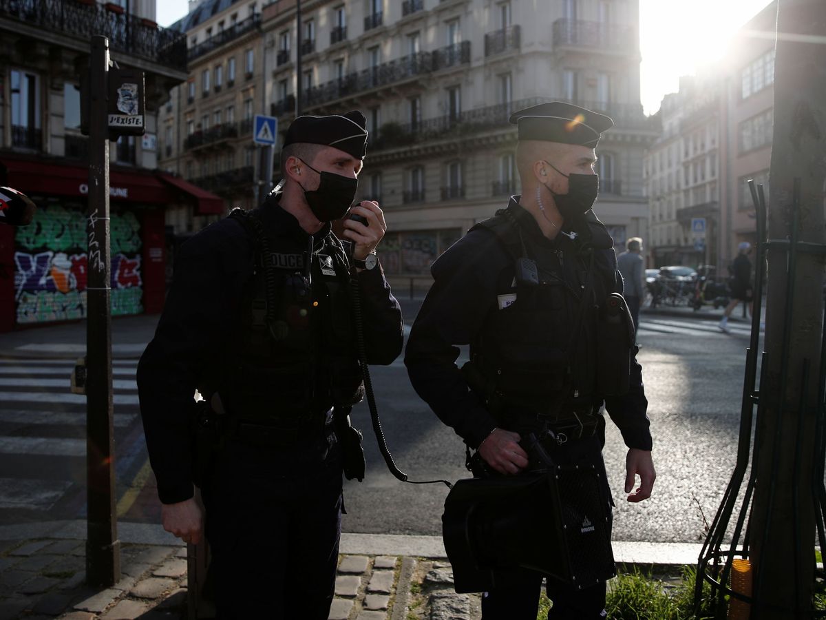 Foto: Agentes de Policía en París. (Reuters)