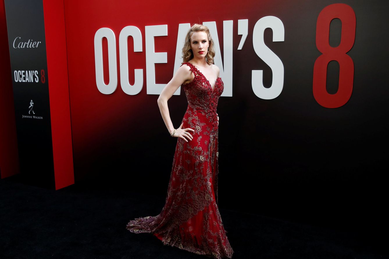 Charlotte Kirk en la premiere de 'Ocean's 8' en 2018 (Reuters)