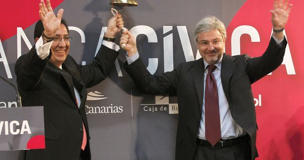 Foto: Los excopresidentes de Banca Cívica, Enrique Goñi (d) y Antonio Pulido (i). (EFE)