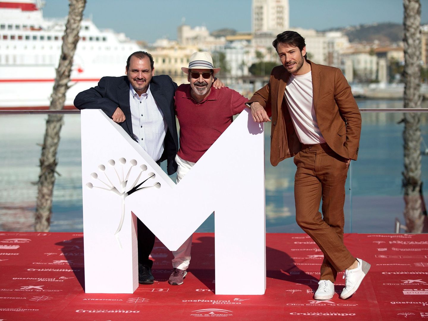 Los actores Joaquín Núñez, Manuel Morón y Alejandro Albarracín, en la presentación de la película 'Mi querida cofradía' durante el XXI Festival de Cine de Málaga. (EFE/Daniel Pérez)