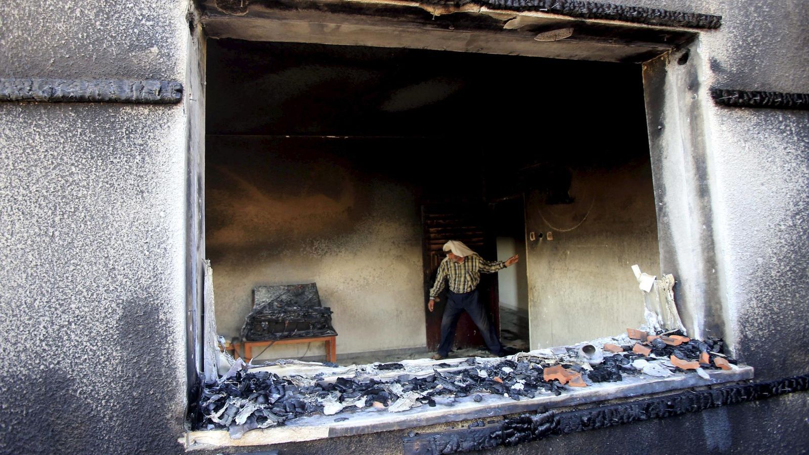 Foto: Un bebé palestino fallece en el incendio de su casa en un posible ataque israelí (REUTERS)