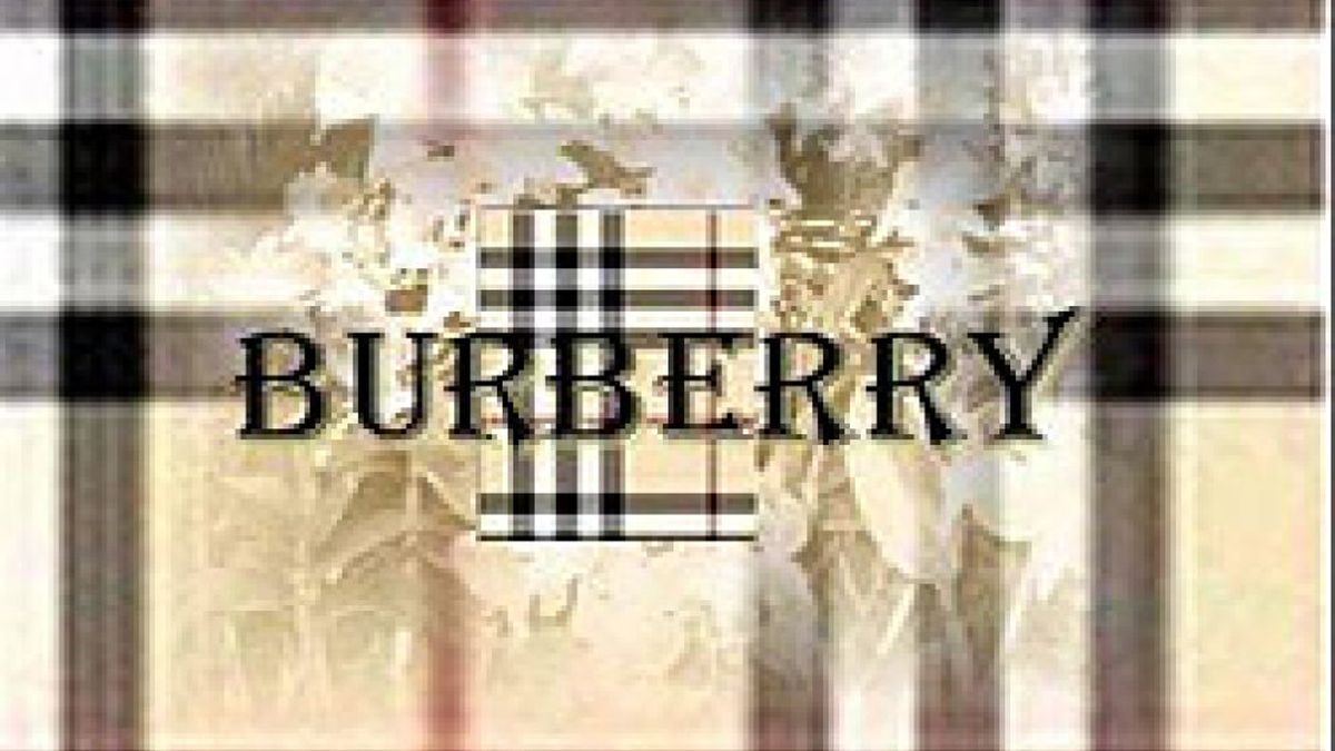Burberry se desploma casi un 21% en bolsa tras rebajar sus previsiones