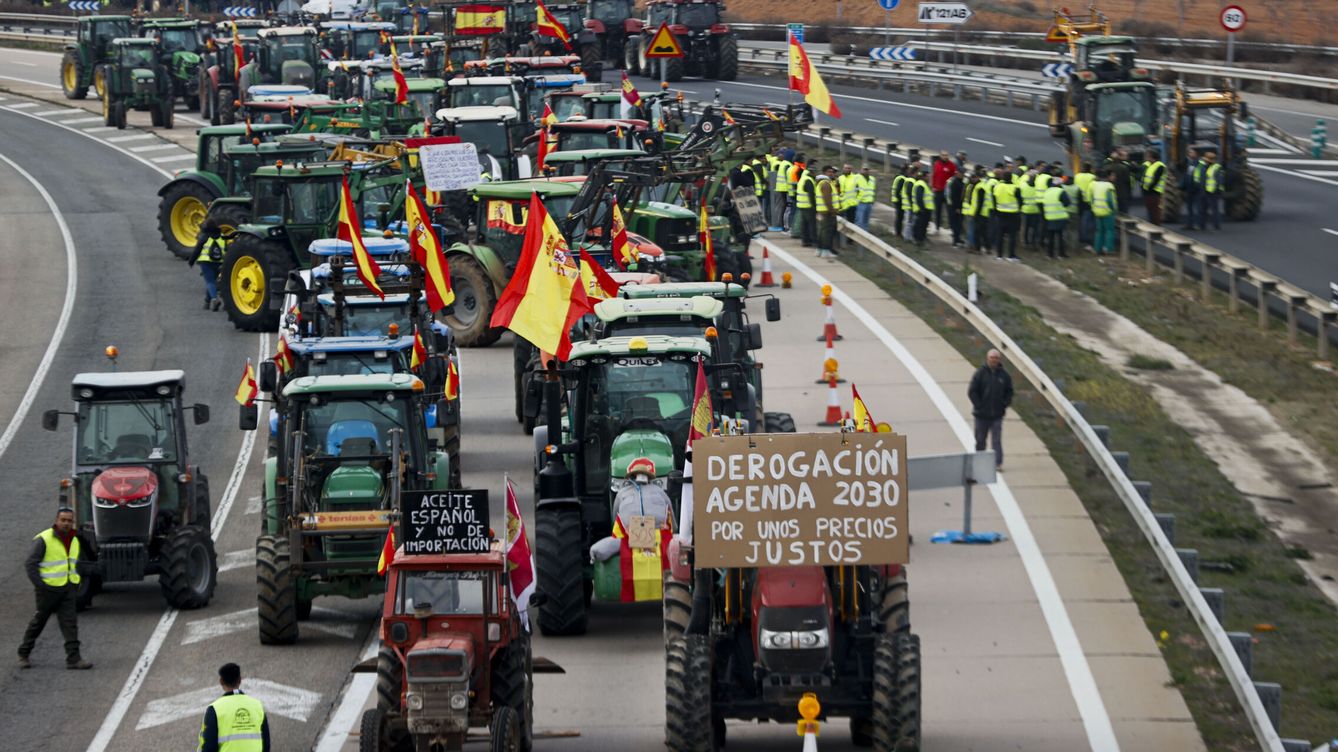 Huelga de agricultores: última hora de las protestas y carreteras cortadas  en España, en directo