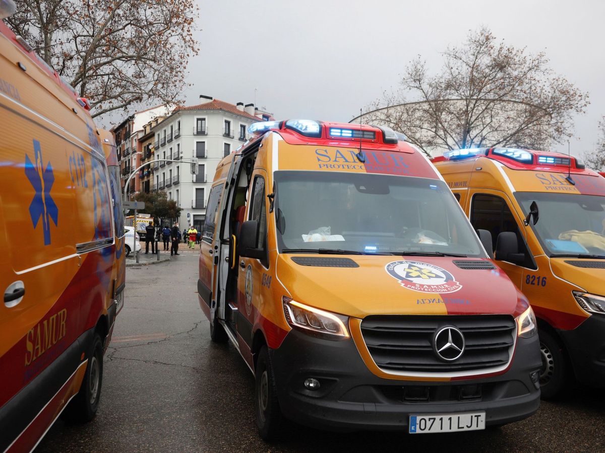 Foto: Servicios de emergencia en Madrid, en una imagen de archivo. (EFE/David Fernández)
