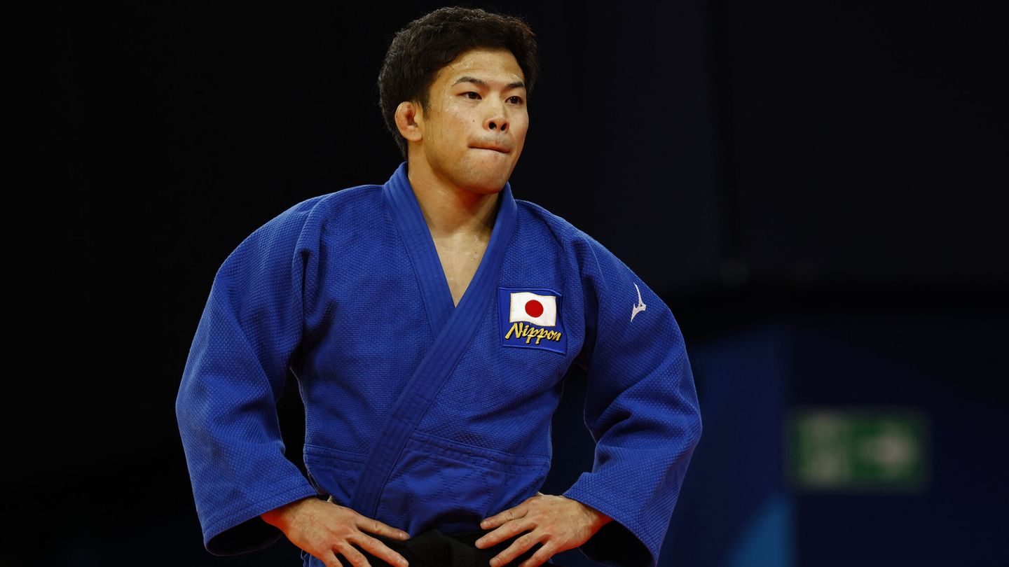 El japonés no quería abandonar la pista. (Reuters/Kim Kyung-Hoon)
